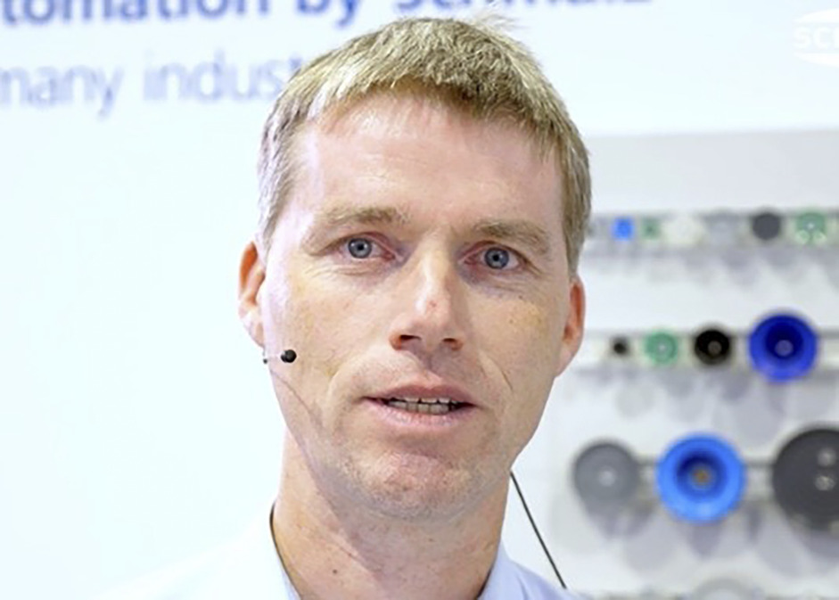 "The aim of our research project is to save even more energy in vacuum handling technology," says Dr. Harald Kuolt, Head of Research Projects at Schmalz.