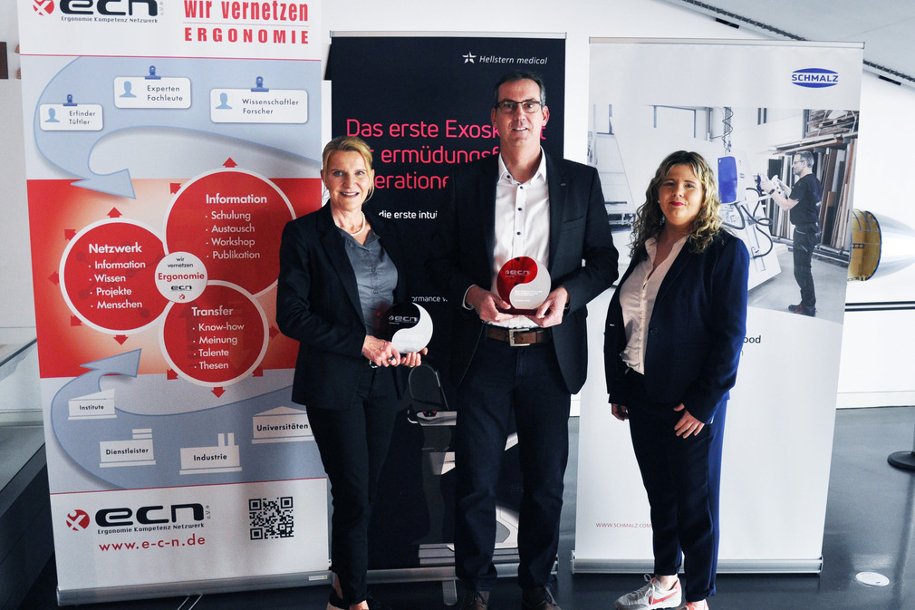 Schmalz receives the ECN Award 2023: The VacuMaster Wood convinced in the category "Innovative Ergonomics".