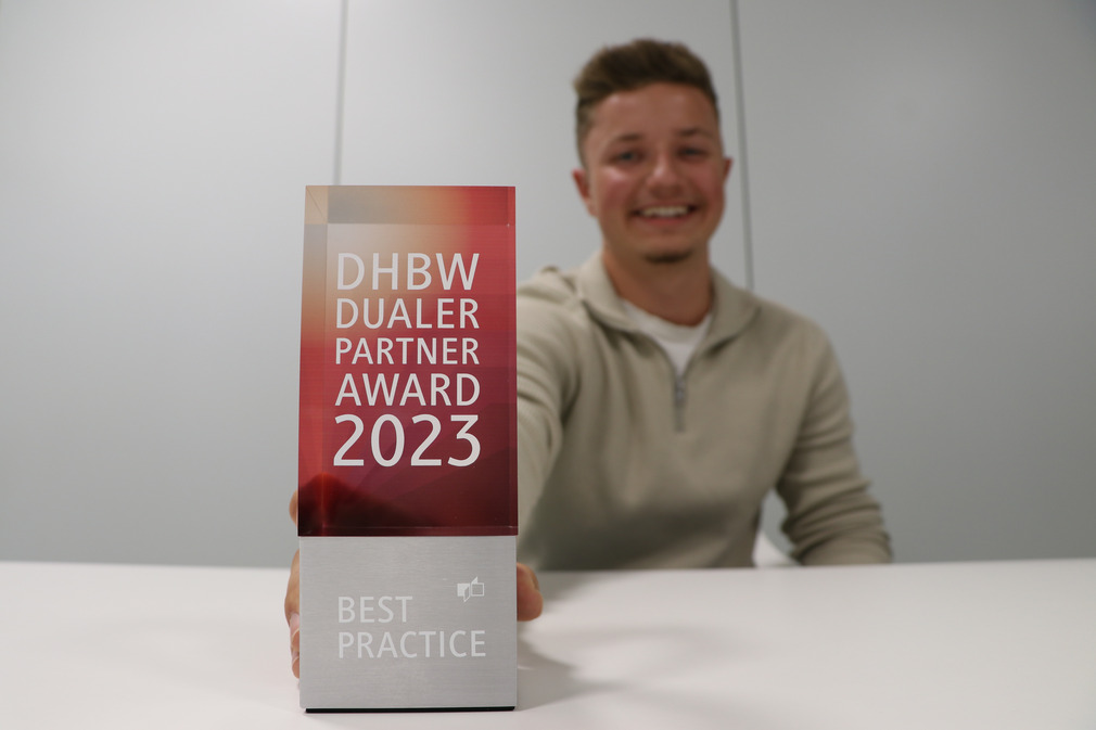 施迈茨的 DH 学生们也对 DHBW 的奖励表示感谢。
