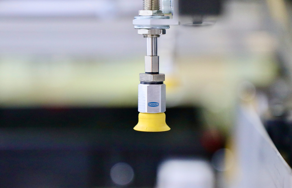 Flat suction cups PFYN made of nitrile rubber NBR-ESD protect sensitive components from uncontrolled electrostatic discharge